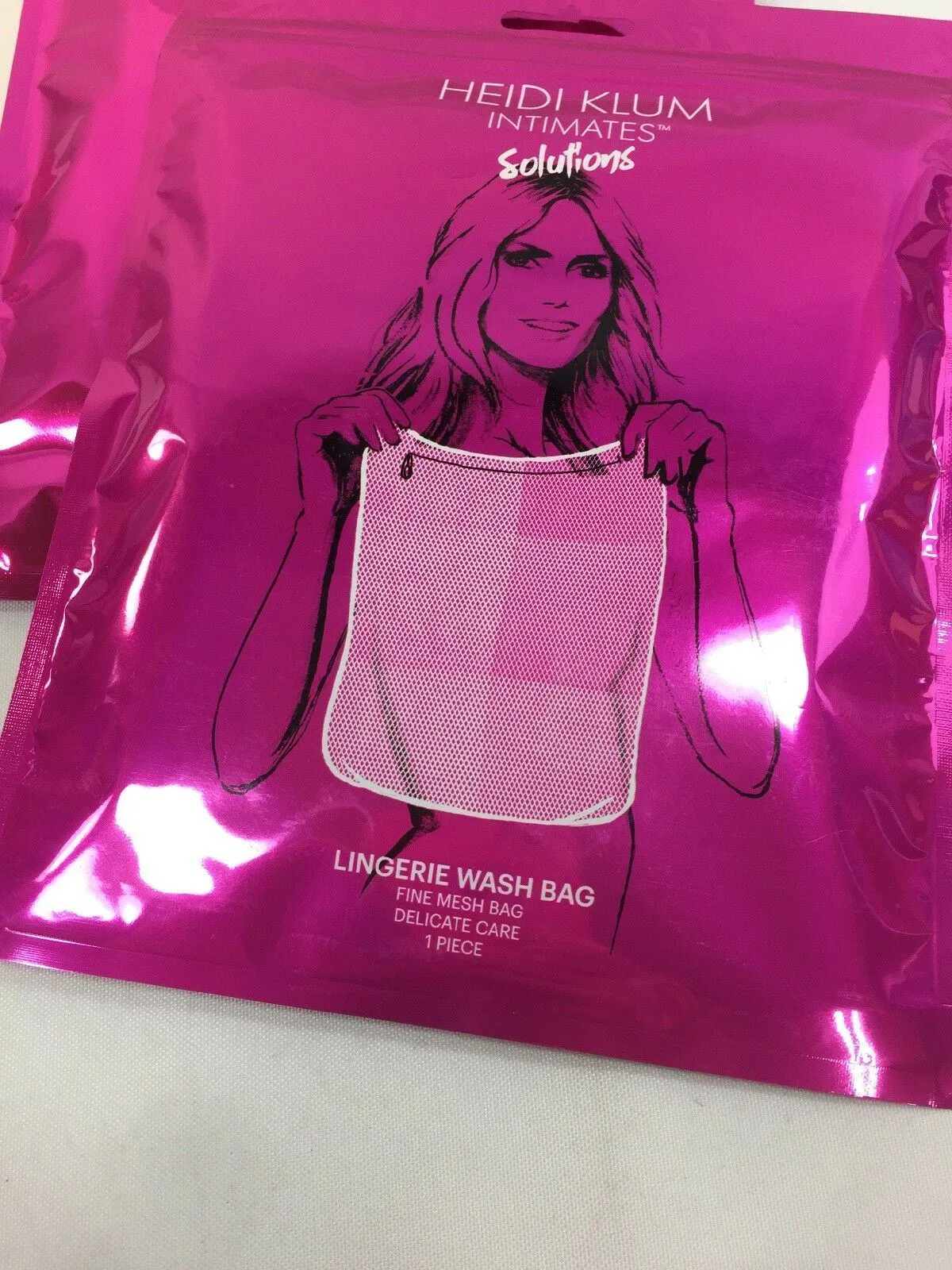 (2) Heidi Klum Lingerie Wash Bag Fine Mesh Delicate Care Bra Underwear