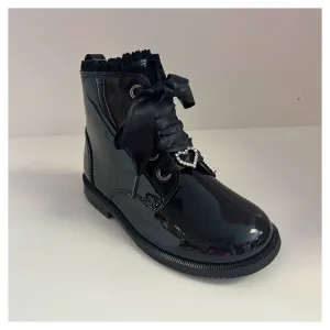 Andanines Girls Black Heart Boots