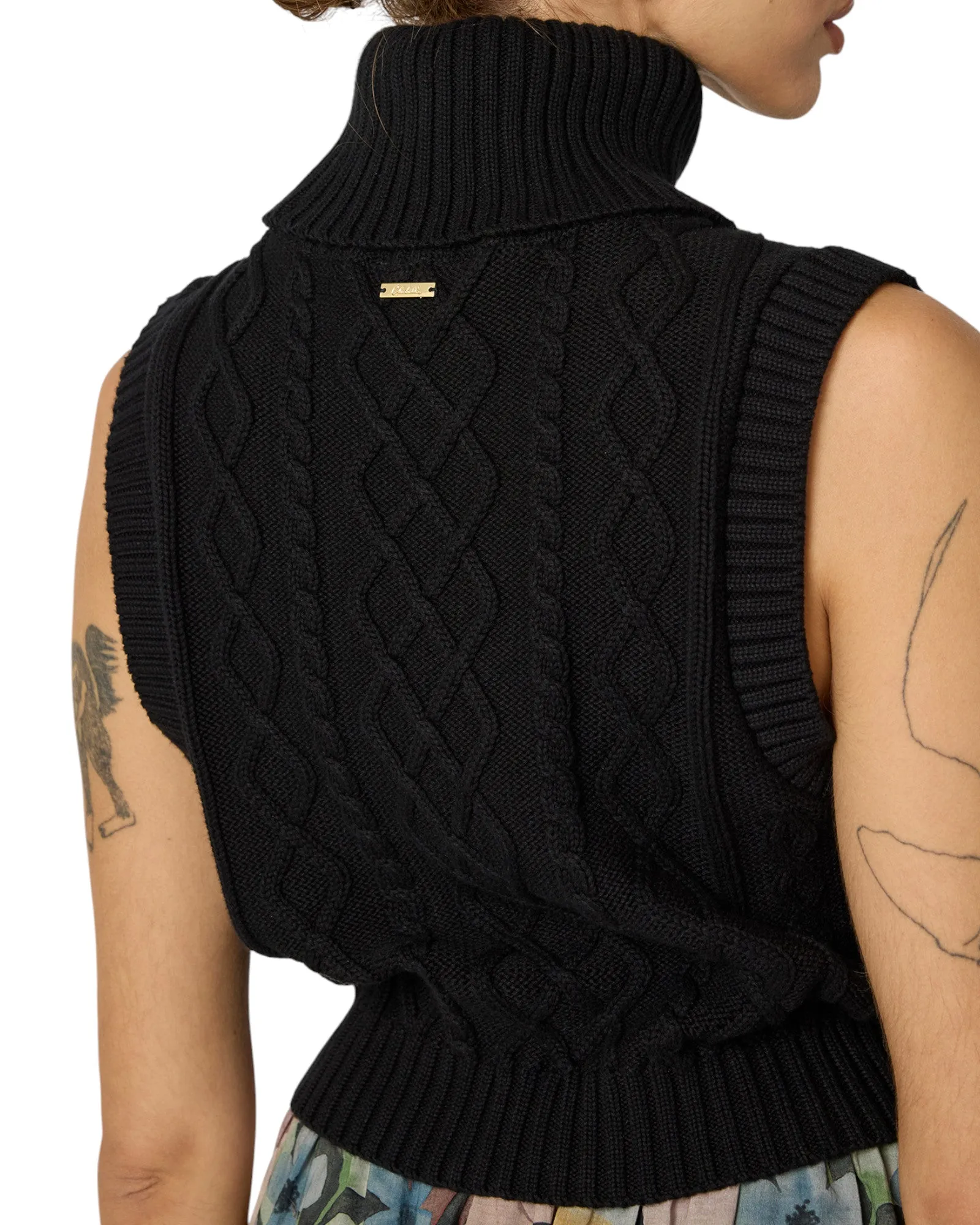 Aria Sweater Vest | Black