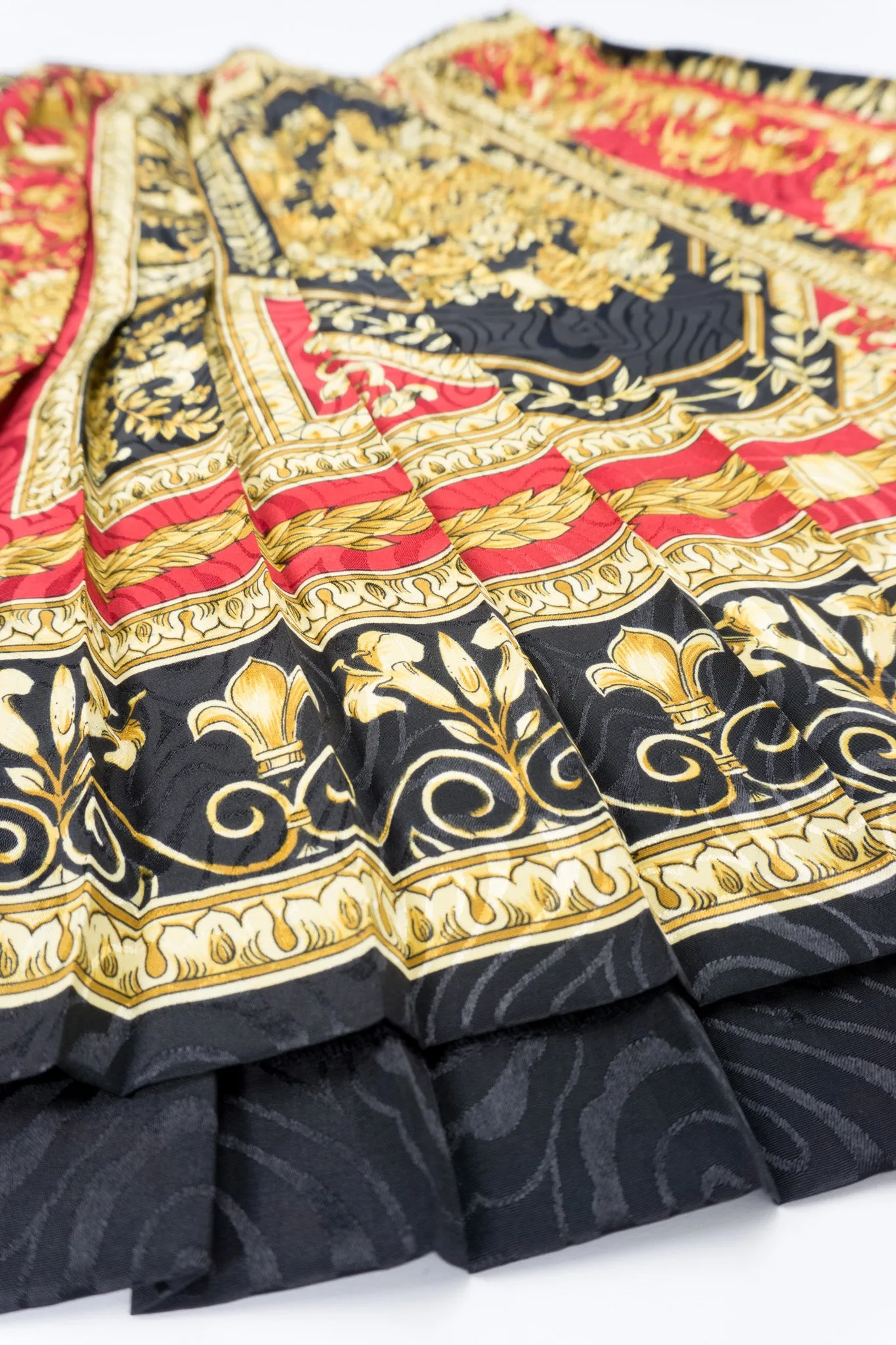 Baroque Knife-Pleated Skirt