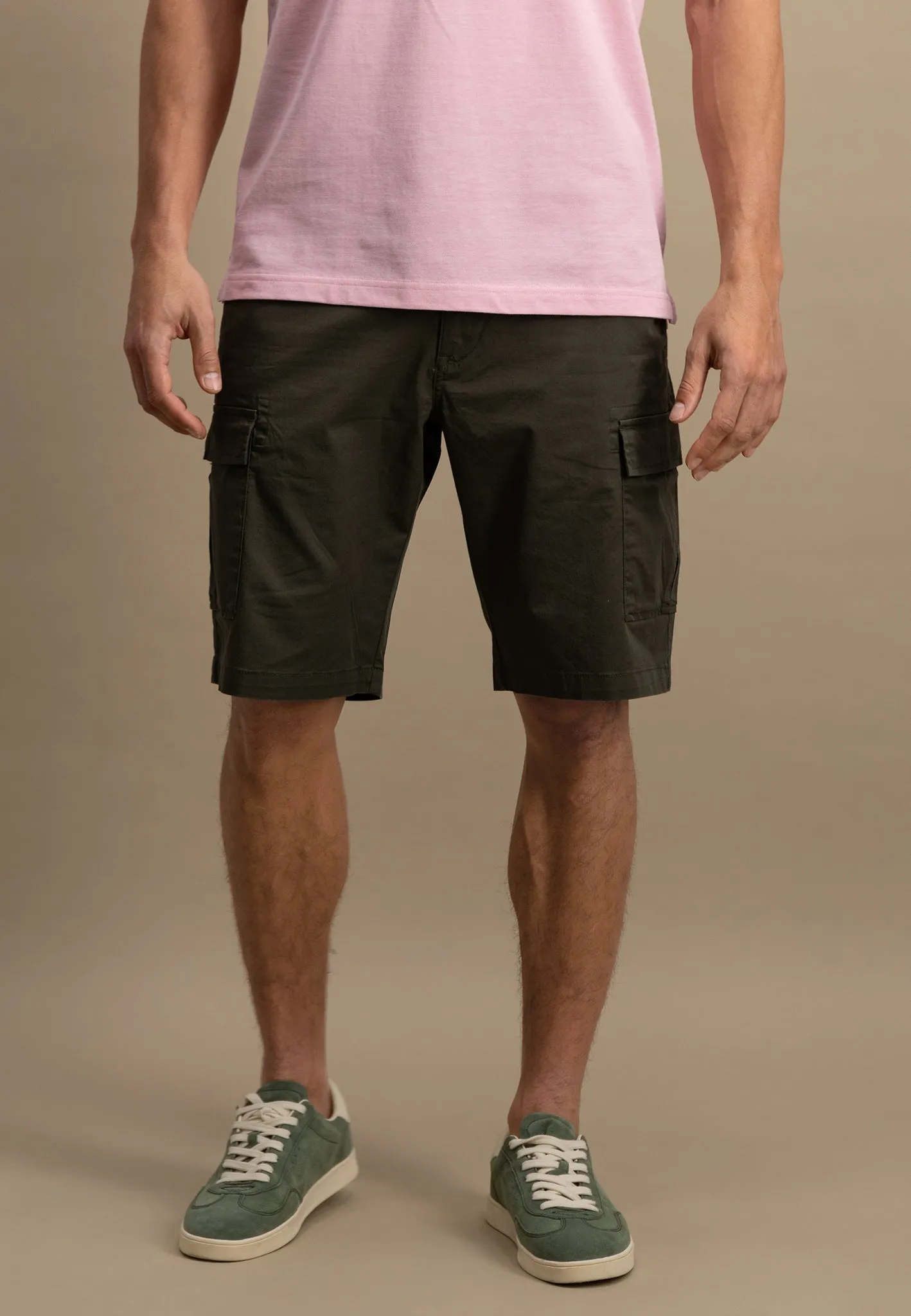 Bermuda Shorts aus Baumwollmix im Cargo-Optik