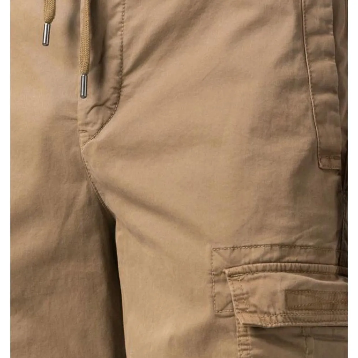 BOSS Sisla Cargo Shorts