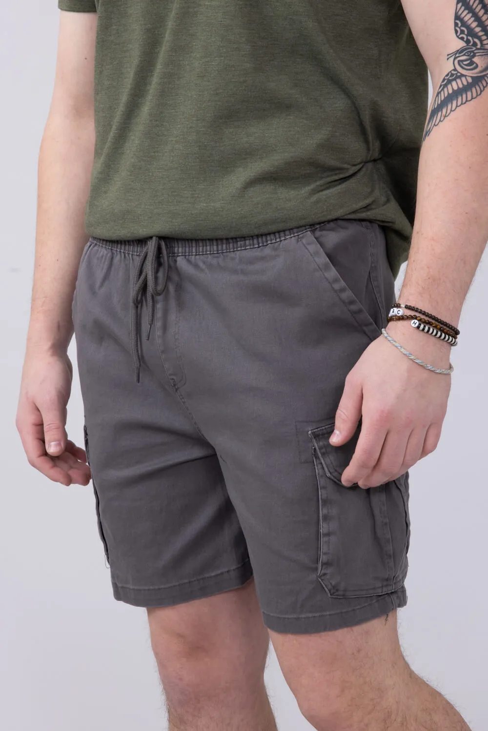 Brooklyn Cloth Washed Twill Shorts for Men in Charcoal | BSMJ157S-CHR