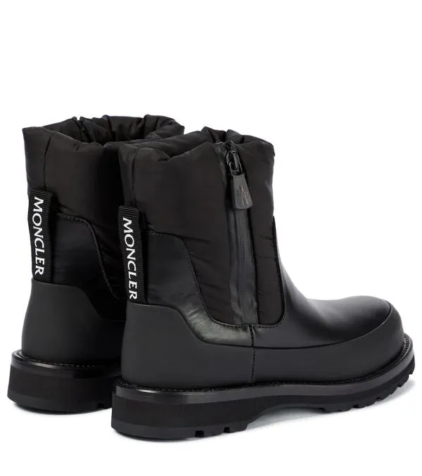 Moncler Shoes, Black ‘Rain Don't Care’ Chelsea Boots (sise 39)