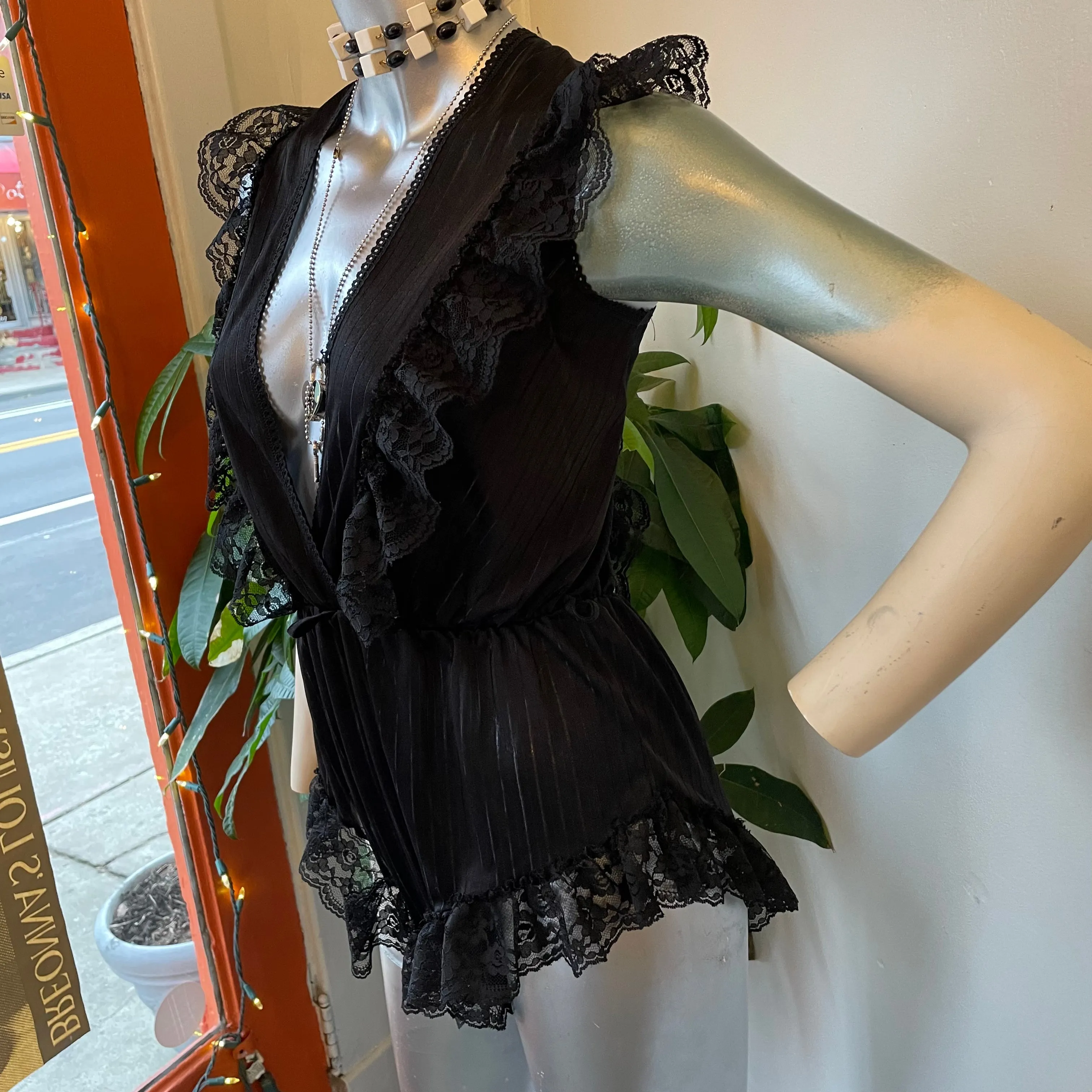 Vintage sheer deep v babydoll nightie onesie bodysuit lingerie // size medium (HT2334)