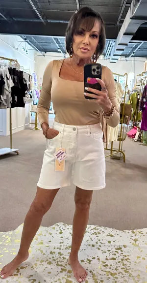 WHITE MID LENGTH SHORTS