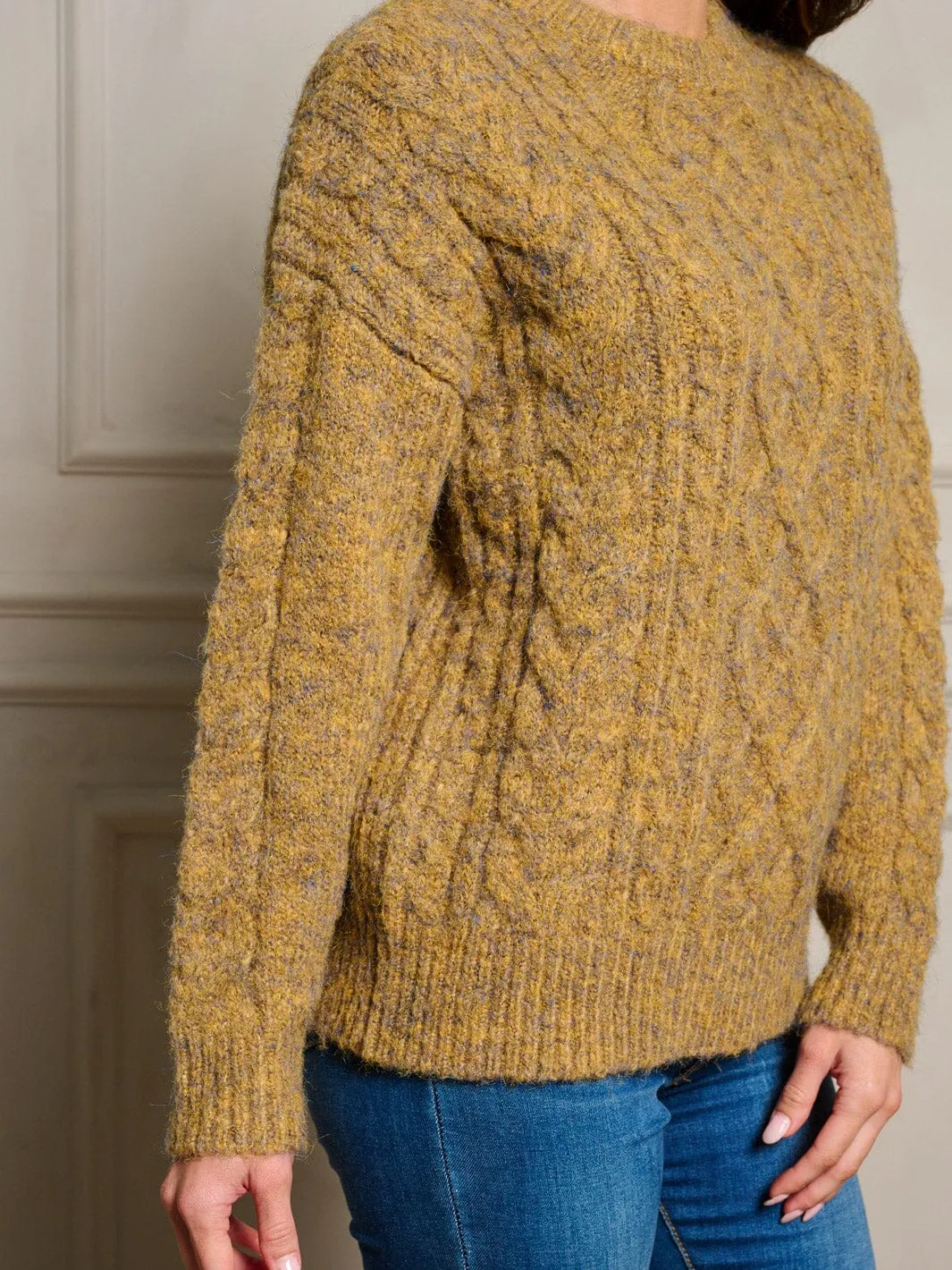 WOMEN'S LONG SLEEVE CABLE KNIT PULLOVER SWEATER