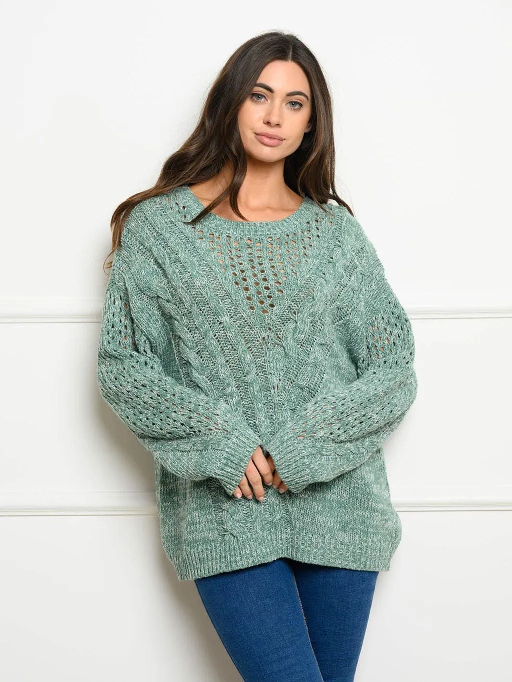 WOMEN'S LONG SLEEVE CABLE KNIT SWEATER
