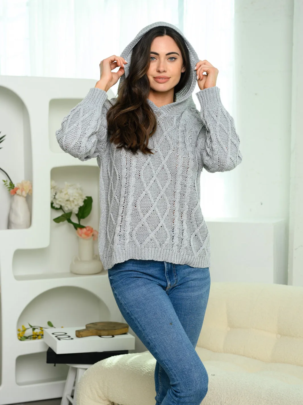 WOMEN'S LONG SLEEVE HOODED CABLE KNIT PULLOVER SWEATER