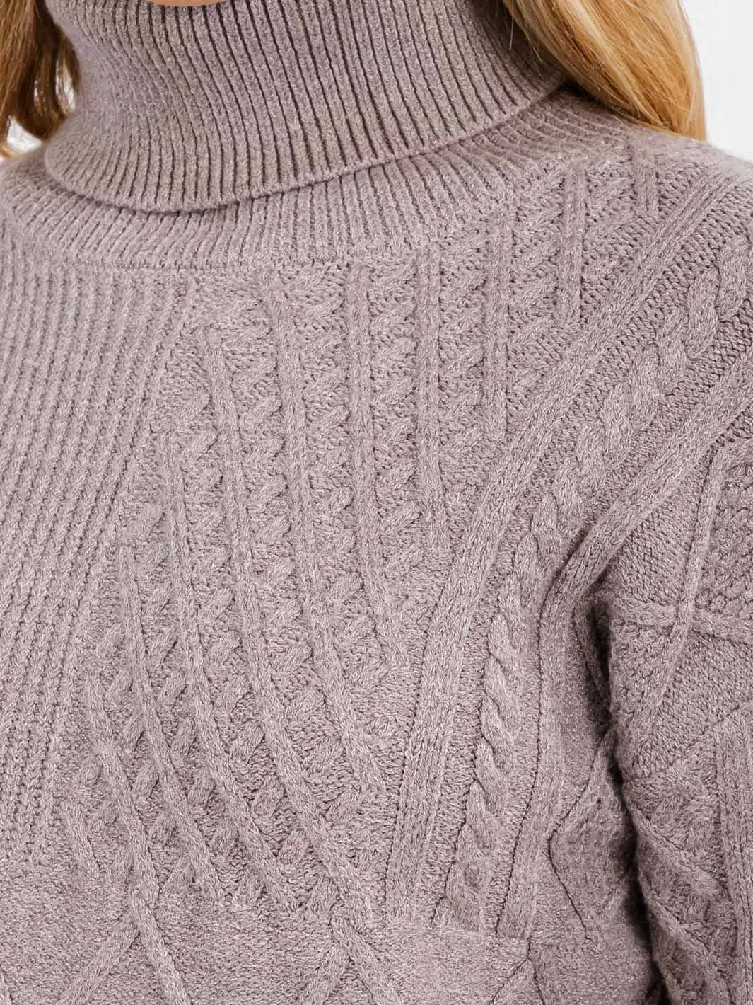 WOMEN'S LONG SLEEVE TURTLE NECK CABLE KNIT PULLOVER SWEATER