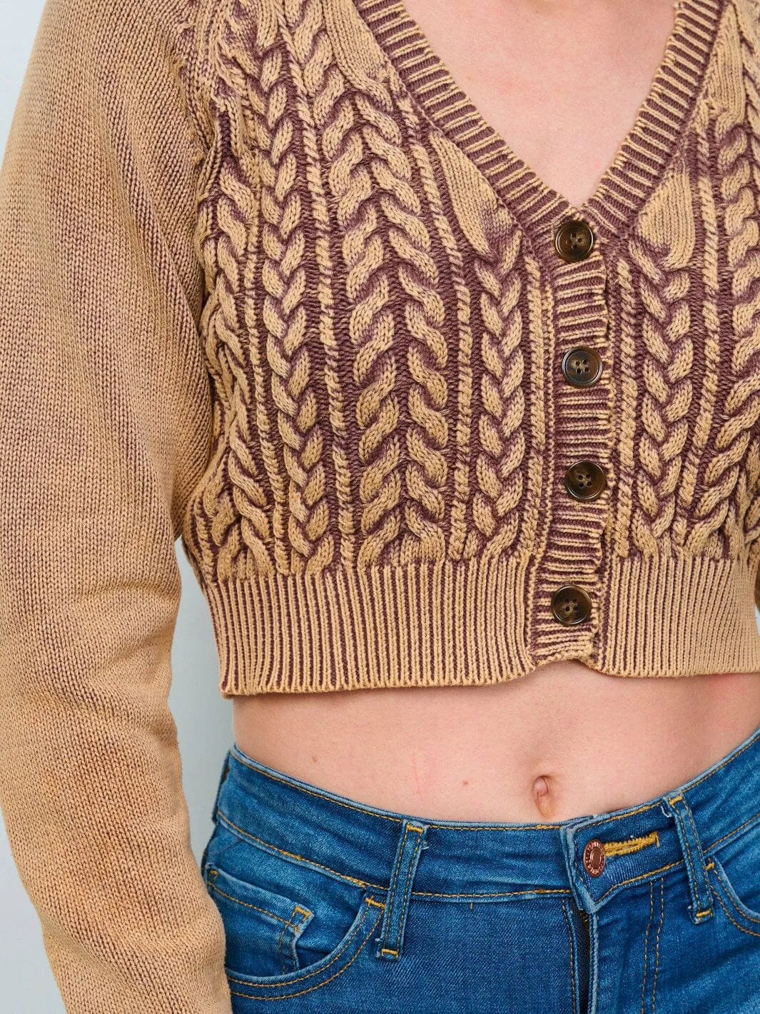 WOMEN'S LONG SLEEVES BUTTON UP CABLE KNIT CROP SWEATER